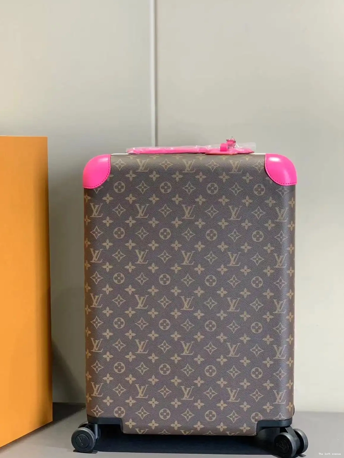 CUSTOM MACASSAR 37L HORIZON 55 CABIN CANVAS SUITCASE 0517